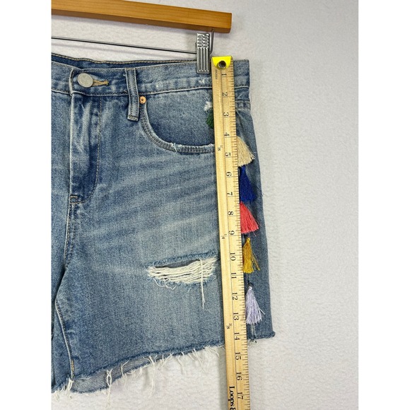 Boho Festival BLANKNYC Womens 27 Blue Distressed Tassel Trim High Rise Shorts - Picture 7 of 11